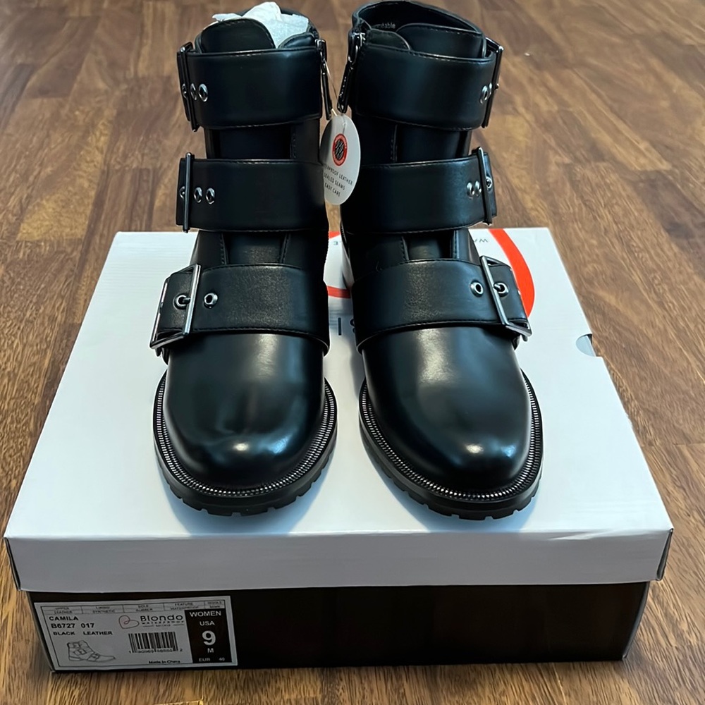 Blondo black leather boots New, never worn size 9